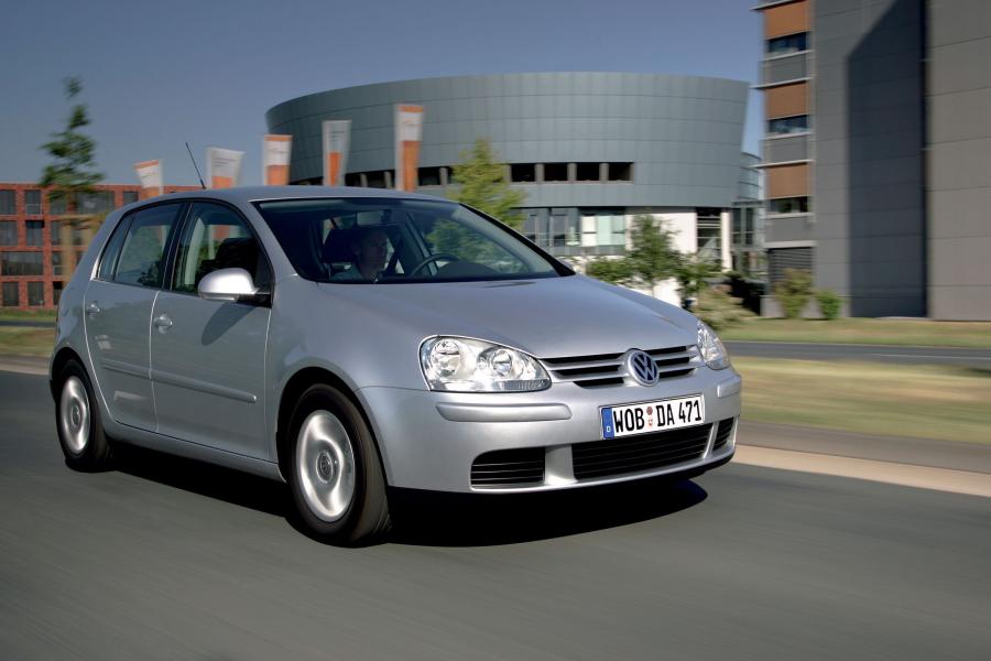  Volkswagen Golf 2004 года  (фото 41 из 170)